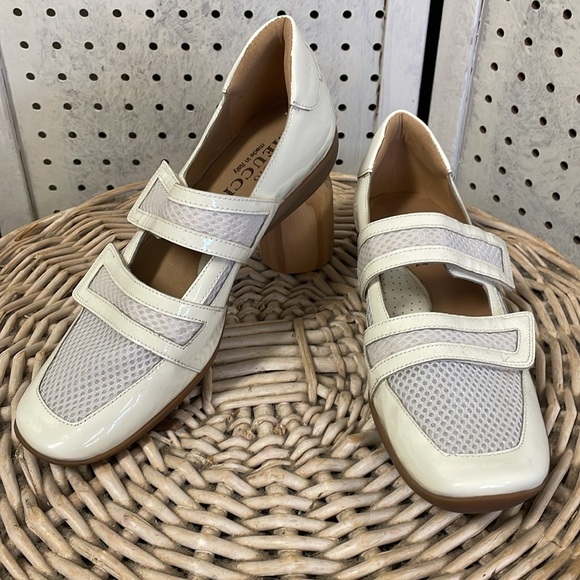 Italian leather - Picture 2 of 9